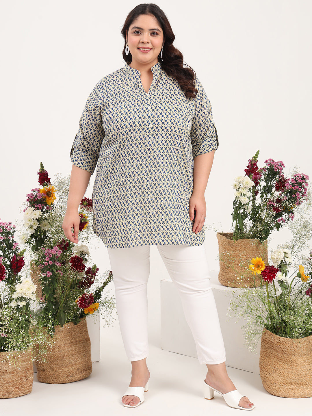 Women Plus Size Floral Printed Pure Cotton Foldup Sleeves Kurti
