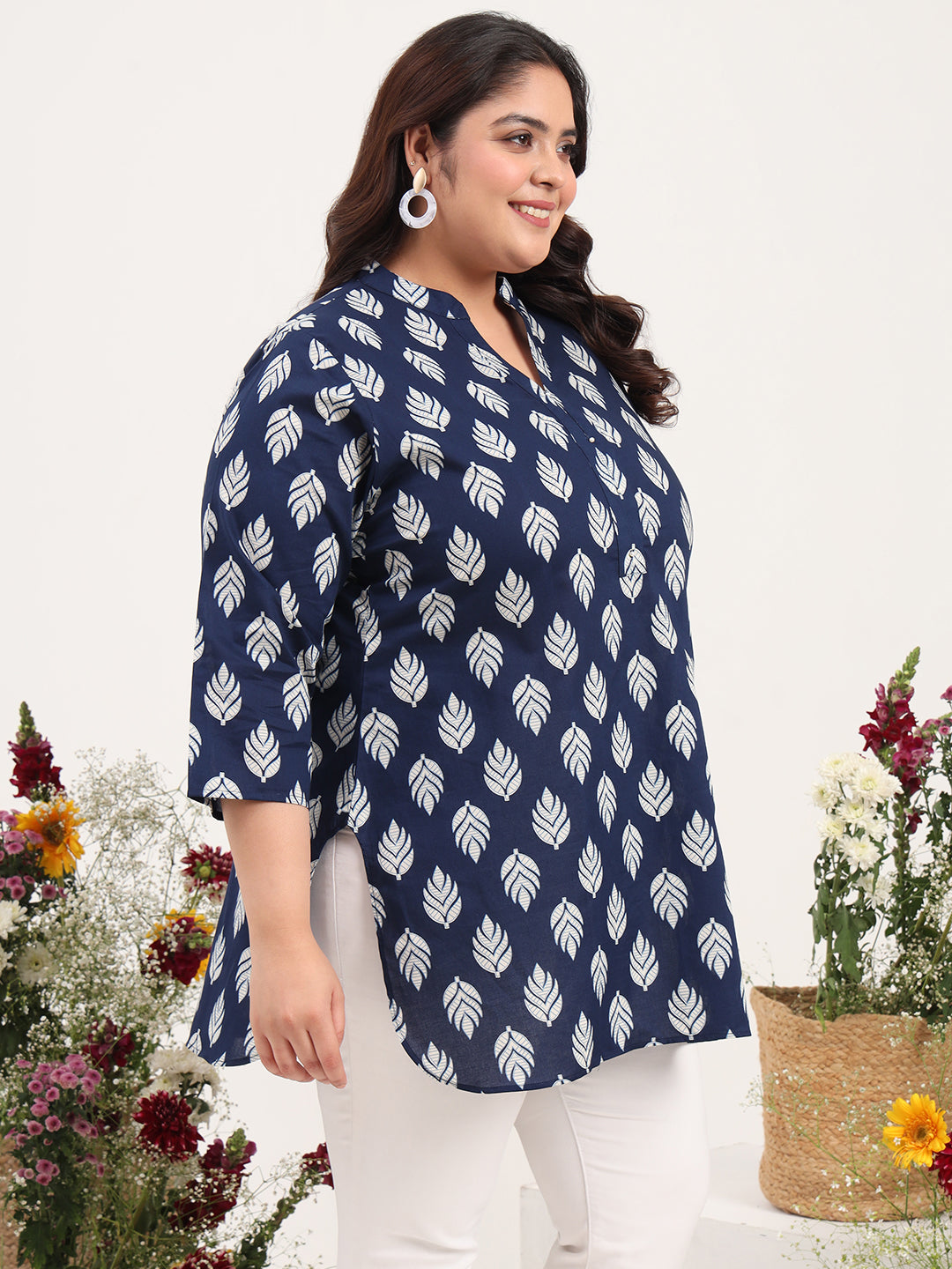 Women Plus Size Indigo Leaf Printed Pure Cotton Kurti