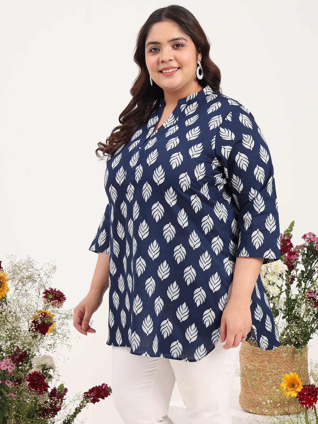 Women Plus Size Indigo Leaf Printed Pure Cotton Kurti