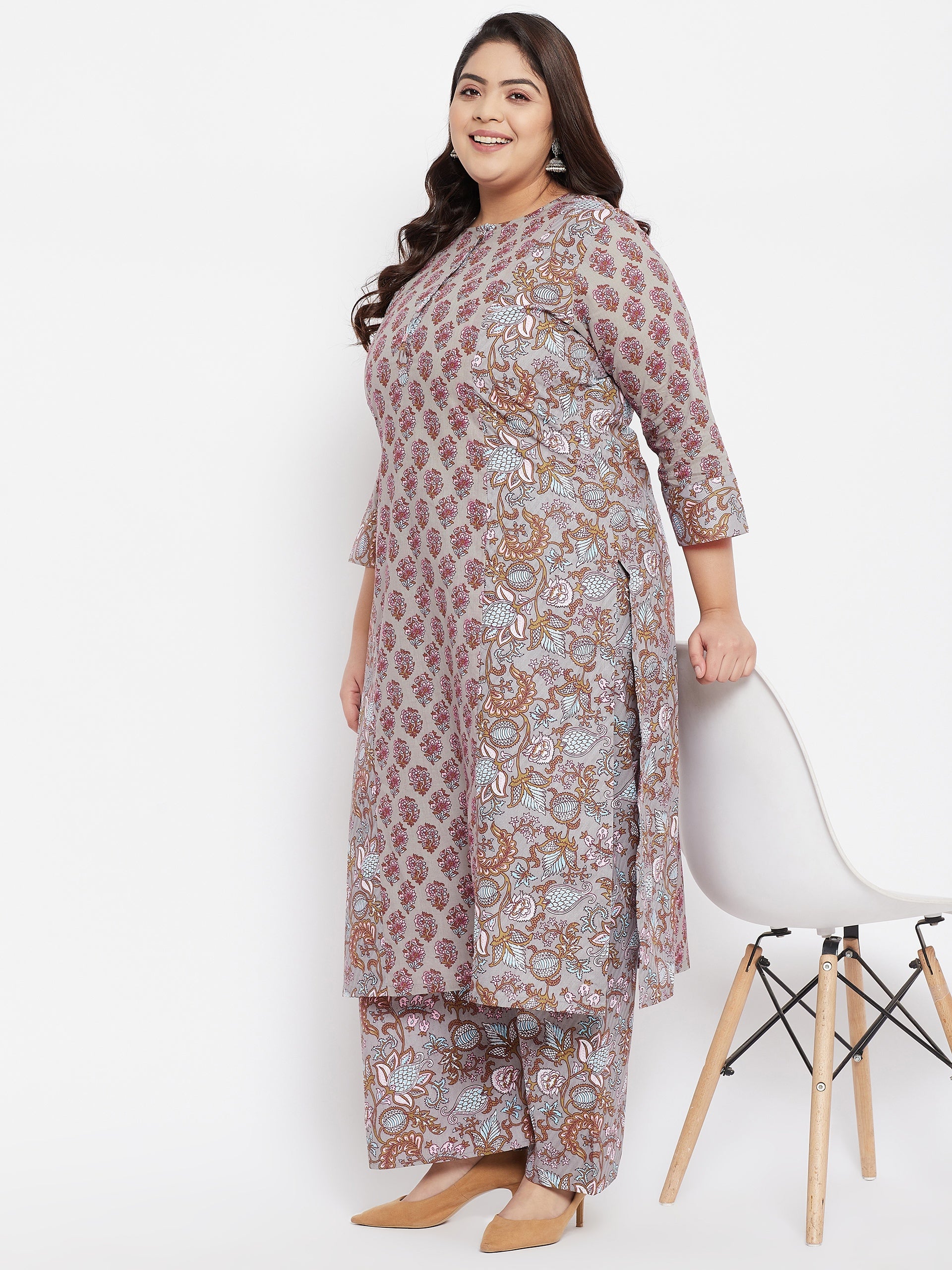 Women Plus Size Cotton Grey Printed Kurta with Palazzo