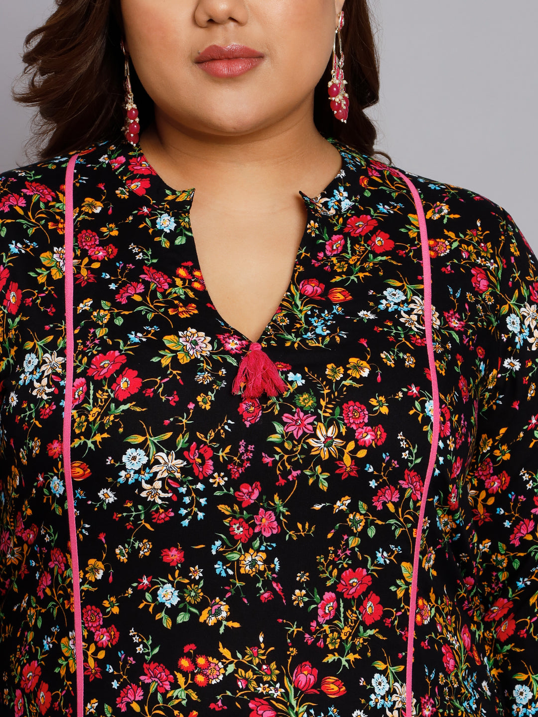 Women Plus Size Black & Pink Floral Printed Kurta with Palazzo