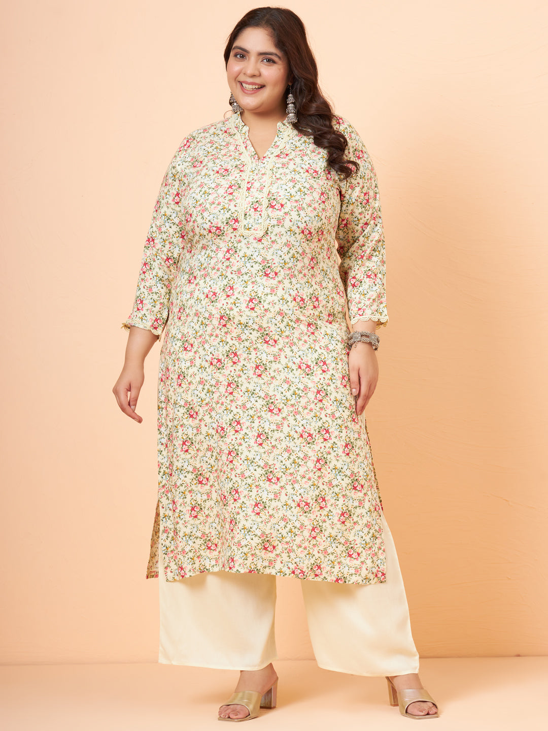 Women Plus Size Cream Floral Printed Rayon Kurta & Palazzo