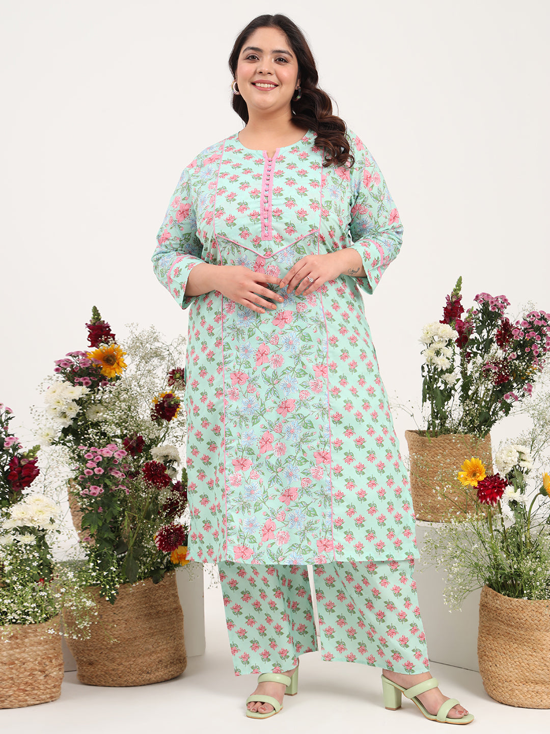 Women Plus Size Pure Cotton Green Floral Printed Kurta with Palazzo
