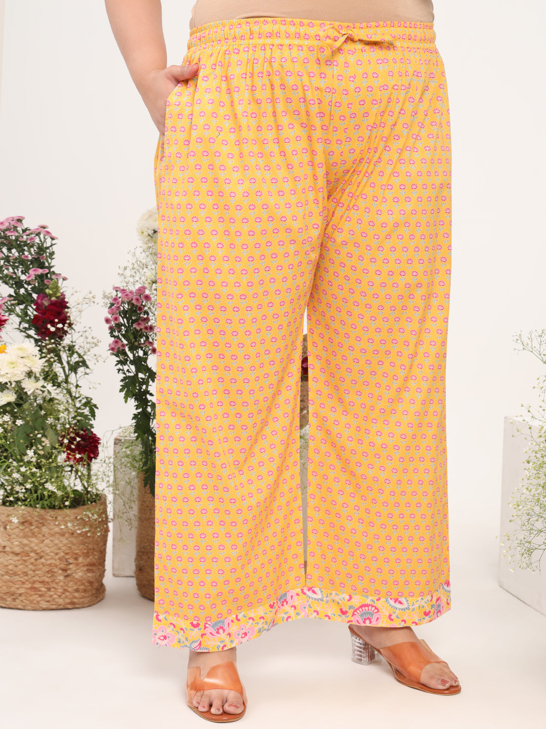 Women Plus Size Pure Cotton Yellow Floral Printed Kurta with Palazzo