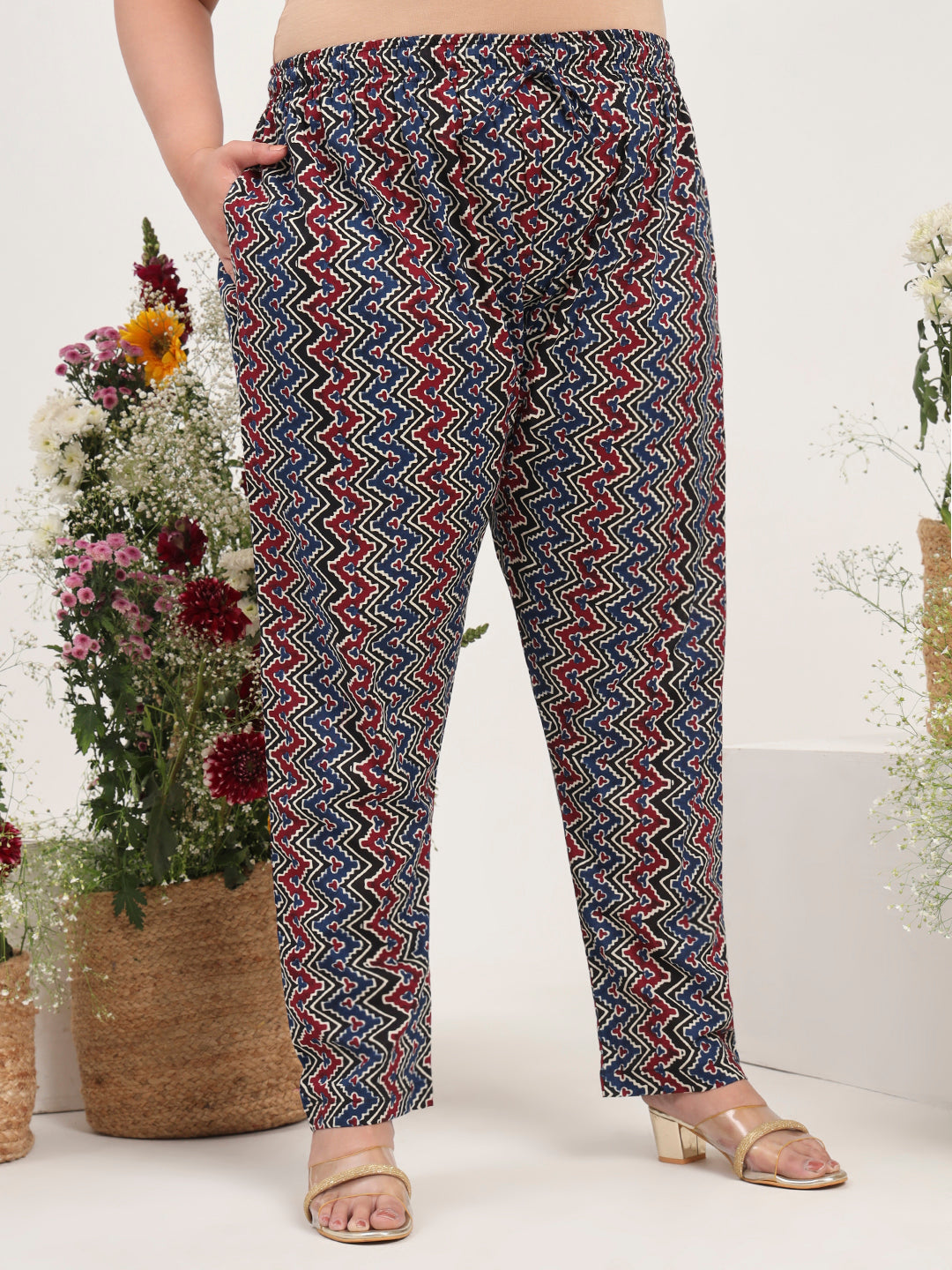 Women Plus Size Pure Cotton Zigzag Printed Tunic with Trouser Co-ords