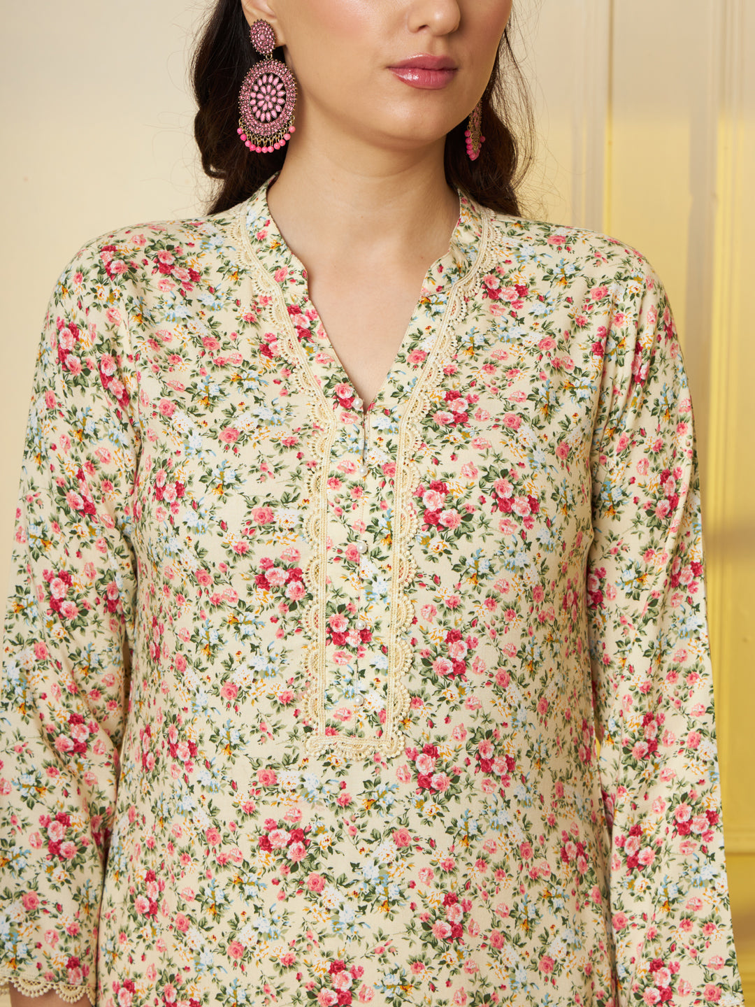 Women Cream Floral Printed Rayon Kurta & Palazzo With Cotton Dupatta