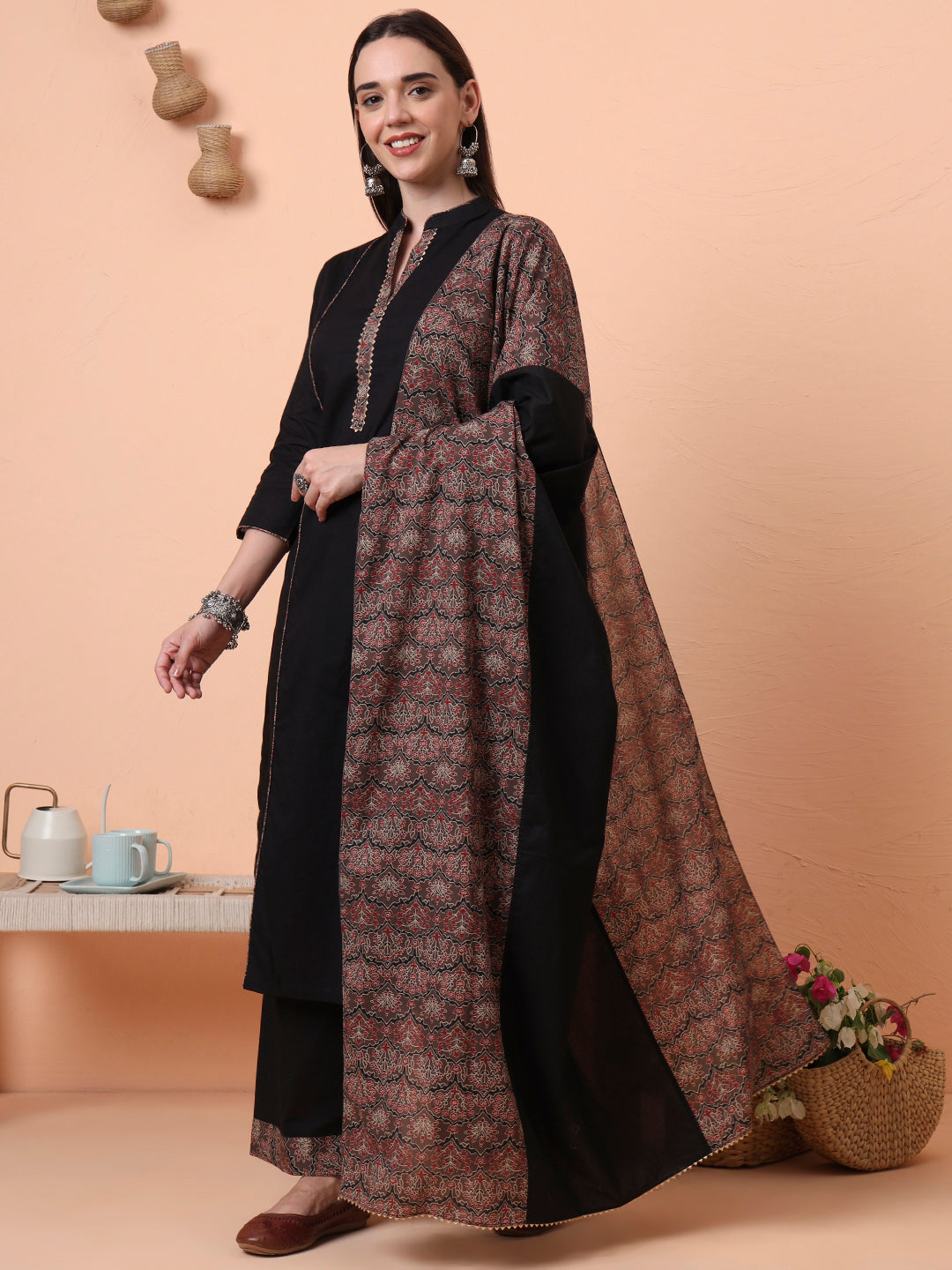 Women Pure Cotton Black Kurta & Palazzo with Printed Dupatta