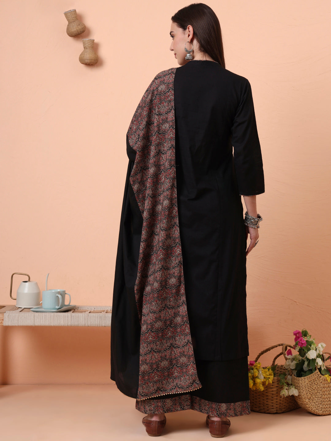 Women Pure Cotton Black Kurta & Palazzo with Printed Dupatta