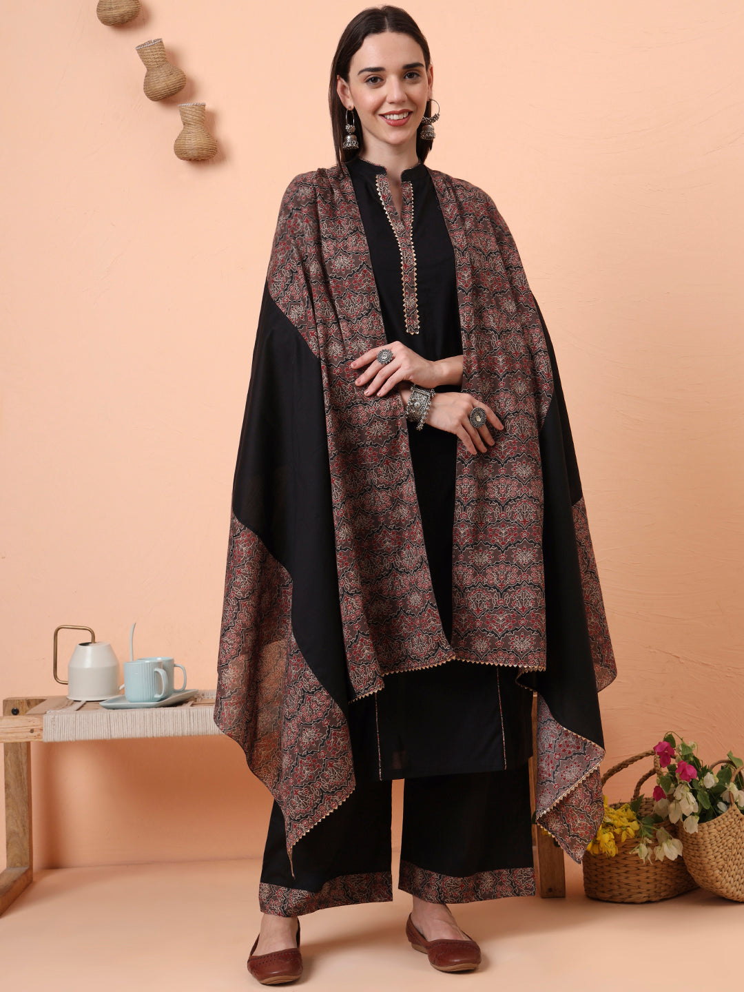 Women Pure Cotton Black Kurta & Palazzo with Printed Dupatta