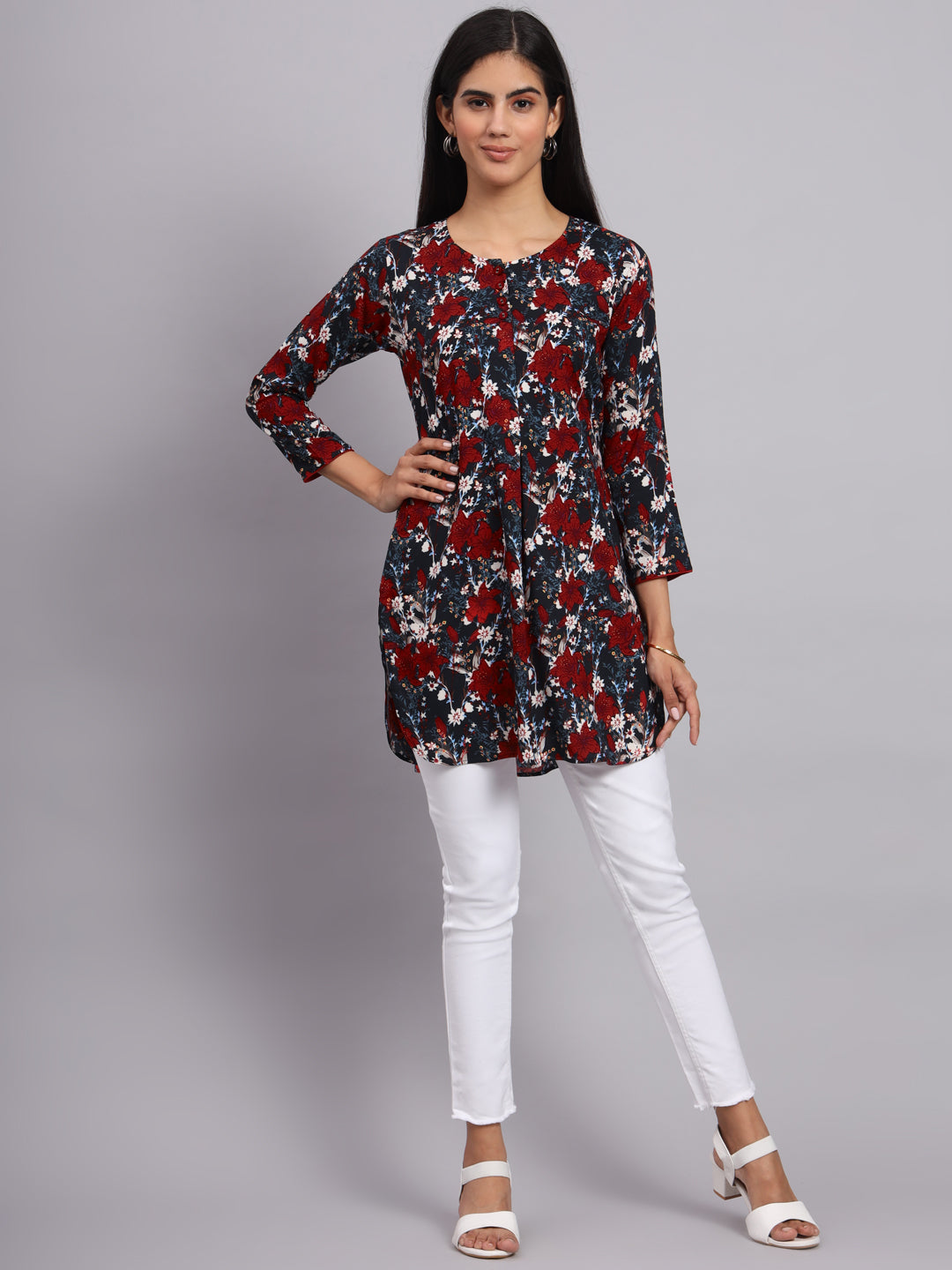 Women Grey & Red Floral Printed Kurti