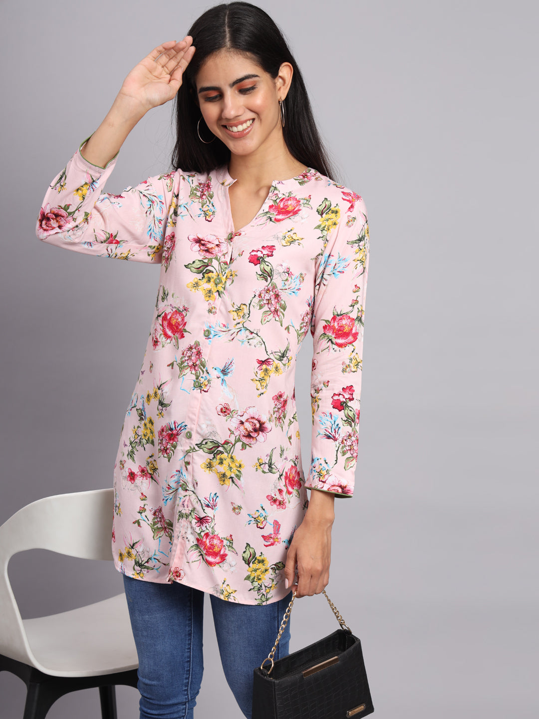 Women Pink & Red Floral Printed Kurti