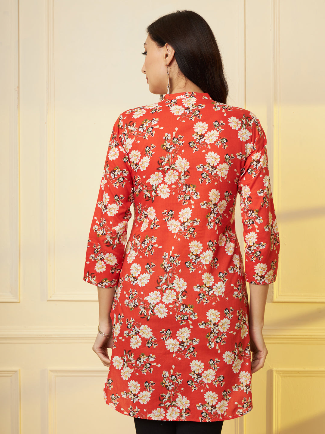 Women Orange Floral Printed Pure Cotton Kurti