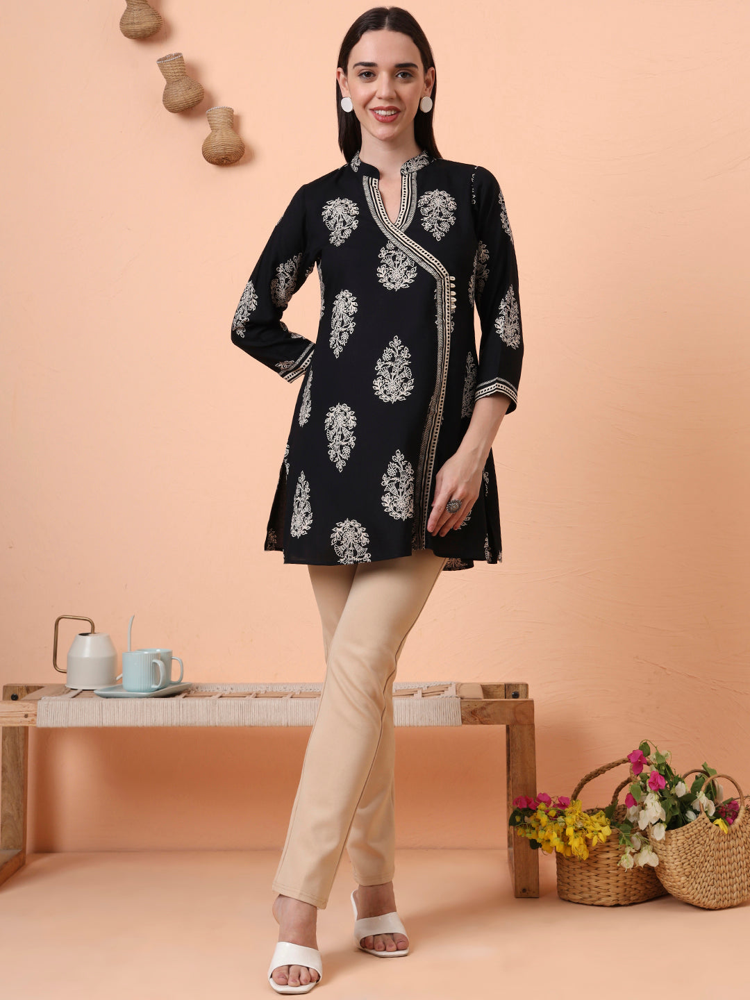 Women Pure Cotton Black Floral Printed Kurti