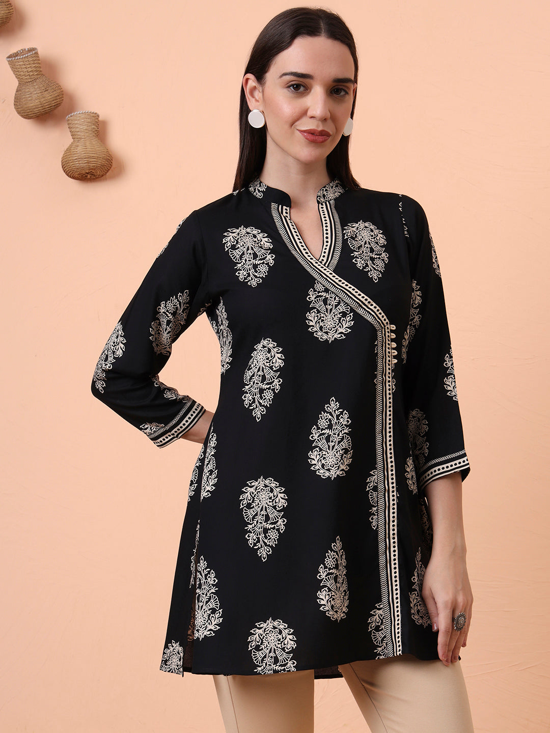 Women Pure Cotton Black Floral Printed Kurti
