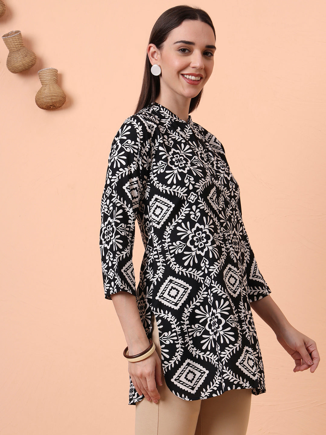 Women Black & White Printed Pure Cotton Kurti