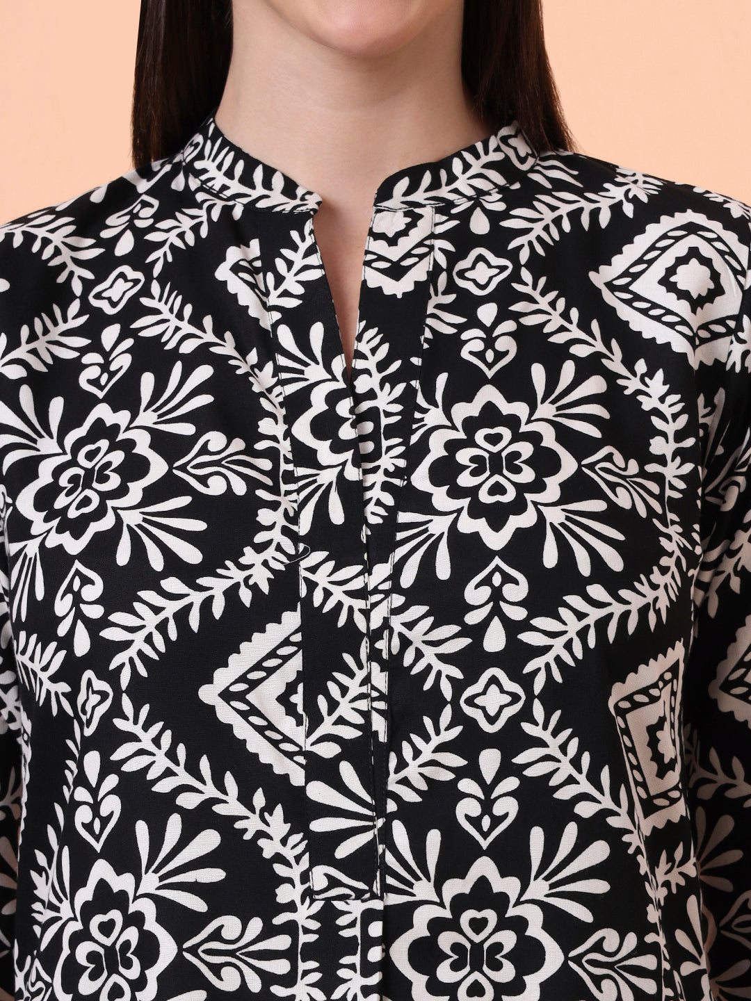 Women Black & White Printed Pure Cotton Kurti