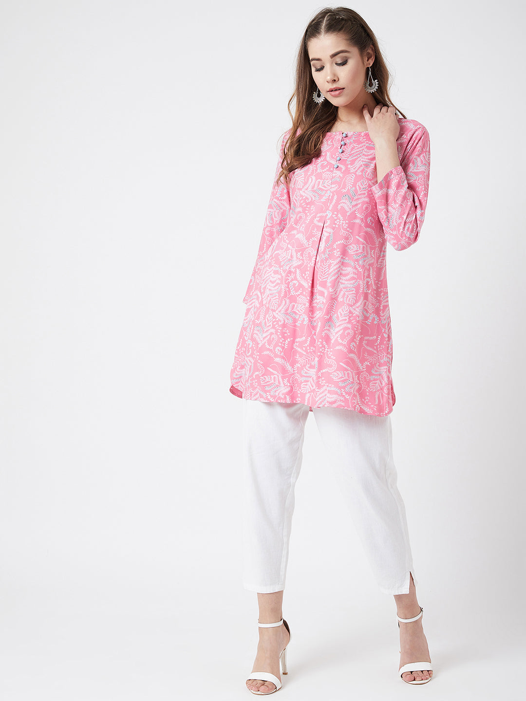 Women Rayon Pink Floral Printed Straight Kurti